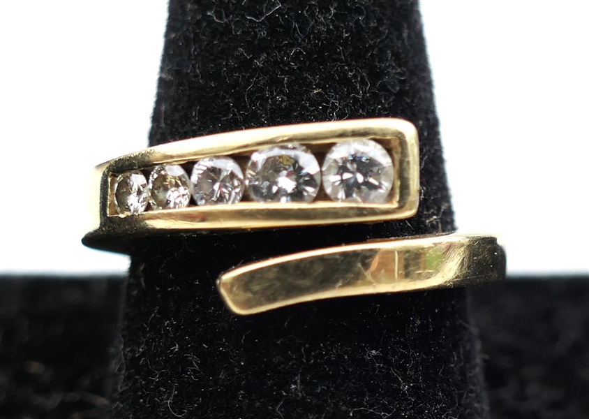 Outstanding Jewelsmith 18kt Yellow Gold Ring with 5 Graduating Diamonds - Signed in Script - Jewelsmith, North Carolina Jeweler 