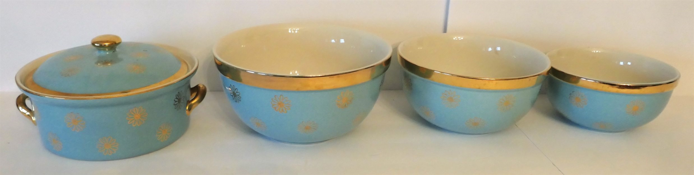 Nesting Halls Mixing Bowl Set  and Casserole Dish - Blue with Gold Flowers - Largest Bowl Measures 8 1/2" Across - All Appear Unused