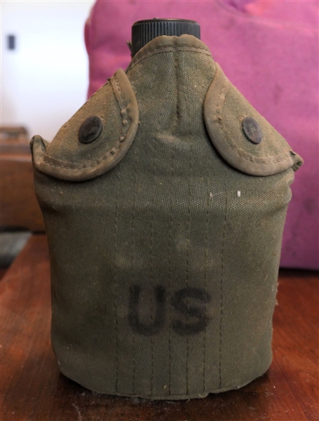 US Military Canteen in Canvas Pouch 