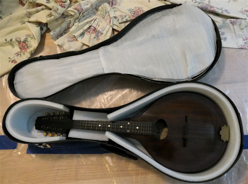 Gibson Junior Mandolin - Style A-Jr - No. 79970 - In Case 
