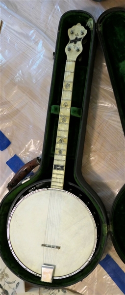 Vintage Melody King 4 String Banjo in Case 