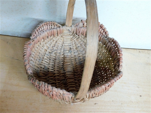 Caswell County Oak Split Basket - Faint Red Paint on Edges - 3 1/2 tall 7 Across- 7 1/2 tall with Handle