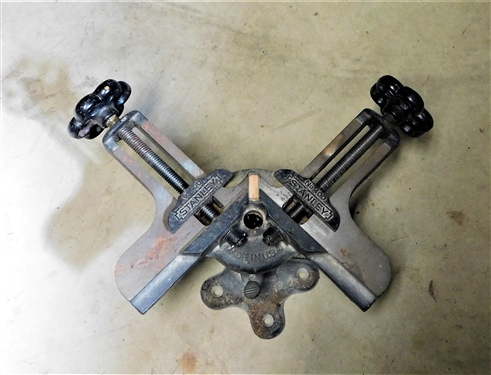 Stanley No. 400 Corner Clamp - 5 Tall 