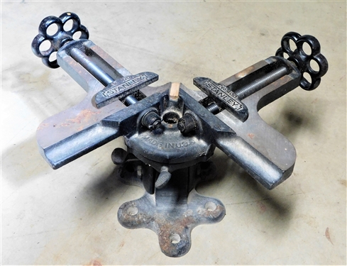Stanley No. 400 Corner Clamp - 5 Tall 