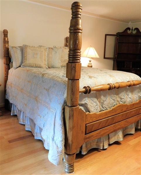 Solid Oak Burlington Furniture Lexington, NC  - Queen  Sized Bed - Excellent Condition - Bed Spread and Pillows NOT INCLUDED