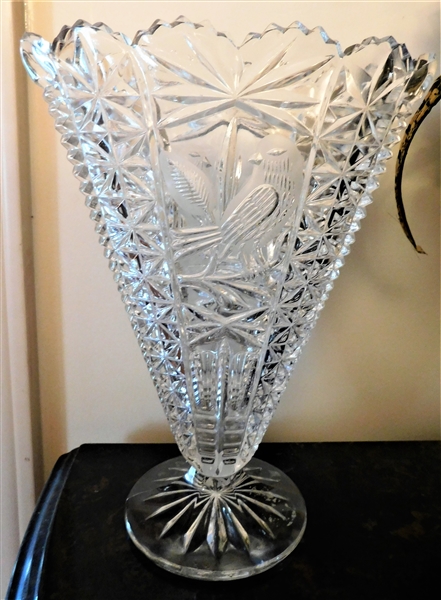 9" Footed Crystal Vase with Etched Bird 