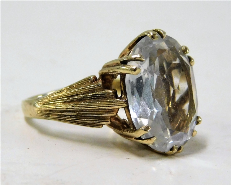 10kt Yellow Gold Cocktail Ring with Large Clear Faceted Stone - Size 7