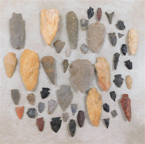 Lot of Arrowheads and Scrapers - Largest is 4 1/2" long Smallest 1/2"