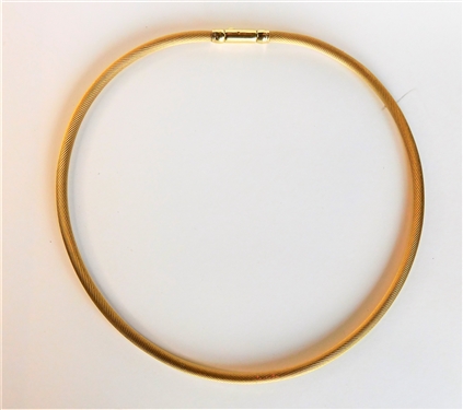 Awesome 18kt Yellow Gold Necklace - Silk Feel - Marked 750 - 16" Long - 20.5 dwt Total Weight