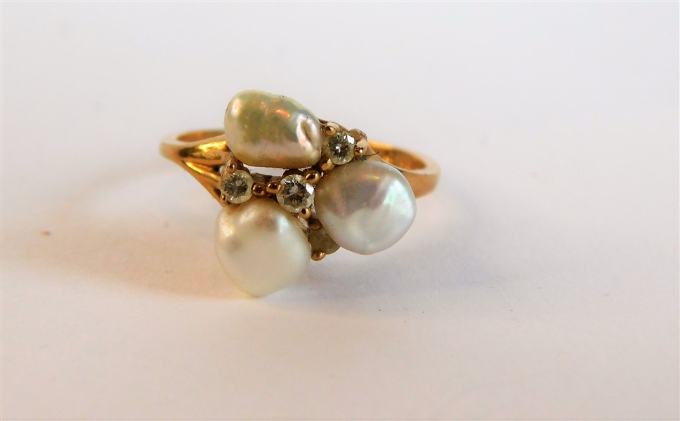 14kt Yellow Gold Ring with Freshwater Pearls and Diamonds - Size 5 1/2 - 1.8 dwt Total weight
