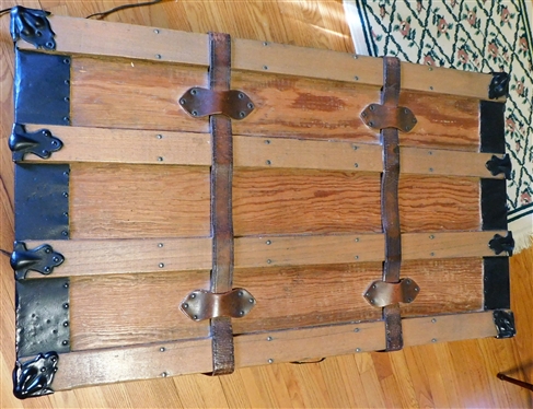 Wood Trunk with Leather Straps - Both End Handles Are Broken - Tray Inside - 21 1/2 tall 32 by 19