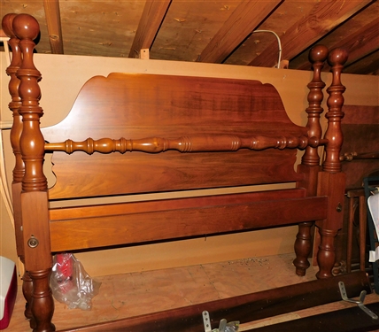 Y&J Furniture Cherry Queen Sized Cannon Ball Bed with Wood Rails