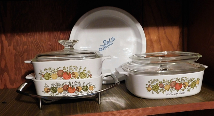 4 Pieces of Corningware - 3 Lids - 1 Stand