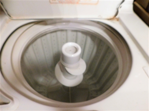 Newer GE Washing Machine - Very Clean with Mostly Full Tide and Snuggle 