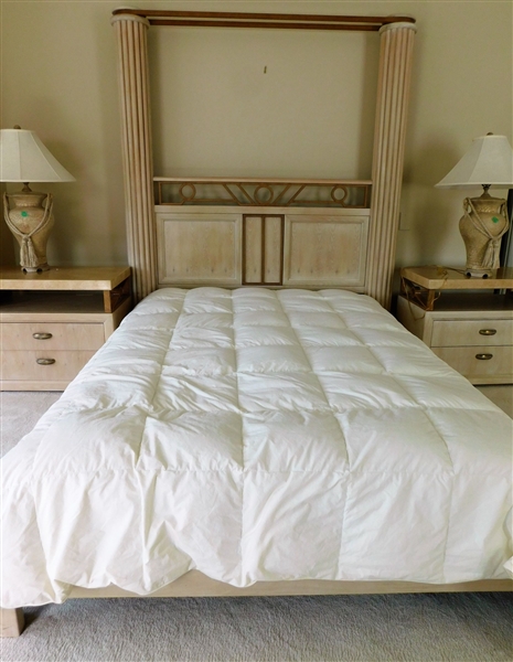 Henredon Queen Sized Bed with Columns - Beautyrest Adjustable Bedding Included 