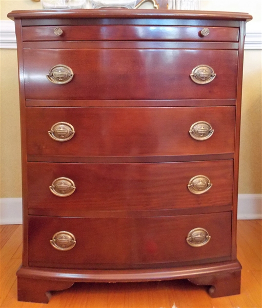 Bombay Mahogany Finish 4 Drawer Chest with Pull Out Tray - Measures 35" tall 21" by 17"