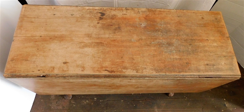 Walnut Queen Anne Drop Leaf Table -Pegged Top - Scalloped Apron -Damage to 1 Foot - 26 1/2 46 by 16 Each Leaf Measures 16 
