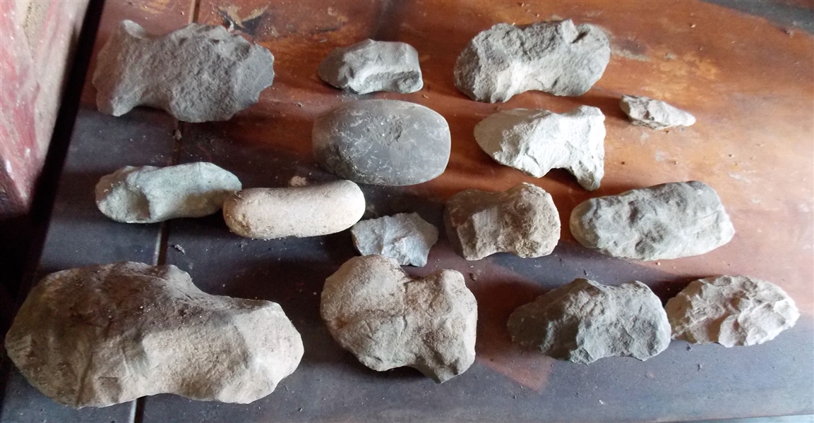 Large Lot of Native American Indian Artifacts including Scrapers and Tomahawks - Largest is approx. 6 1/2"