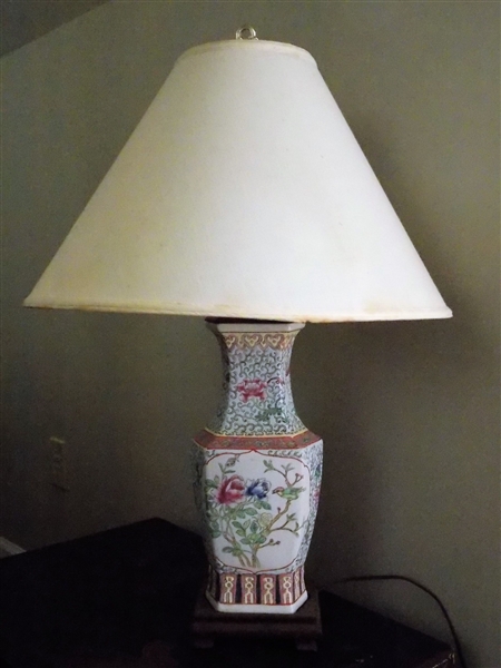 Asian Inspired Vase Style Table Lamp - Measures 18 1/2" to bulb
