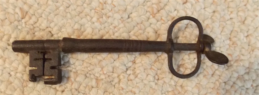 Unusual Late 18th Century Rotating Key - Measures 7 3/4 Long 