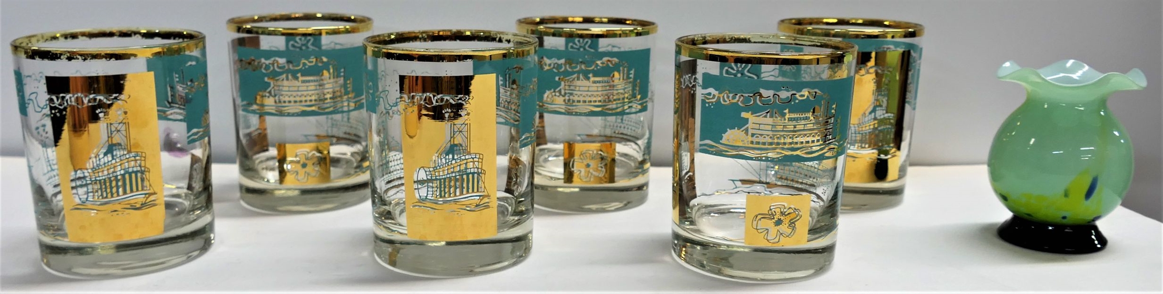 5 - SC Steamboat Tumblers - Some Minor Gold Loss and Green Art Glass Miniature Vase - 3 1/4" Tall 