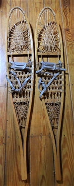 Vermont Tubbs - Snowshoes - 10 x 56 S9 - Measuring 56 1/2 by 10