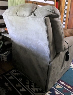 Schewls Home Tan Microfiber Lift Chair - Purchased March 11, 2022 - with 5 Year Warranty - Very Clean / Like New - 