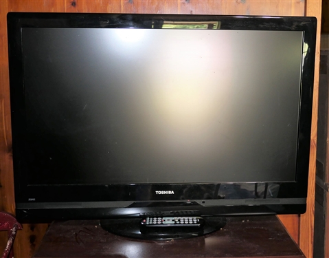 Toshiba Flat Screen TV - 37 Diagonal Measurement - with Remote