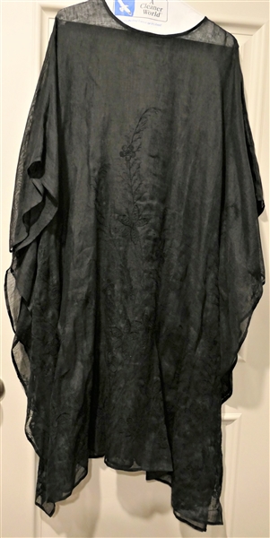 Eskandar for Nieman Marcus - Linen Caftan - Size 0 - Embroidered Flowers on Both Sides 