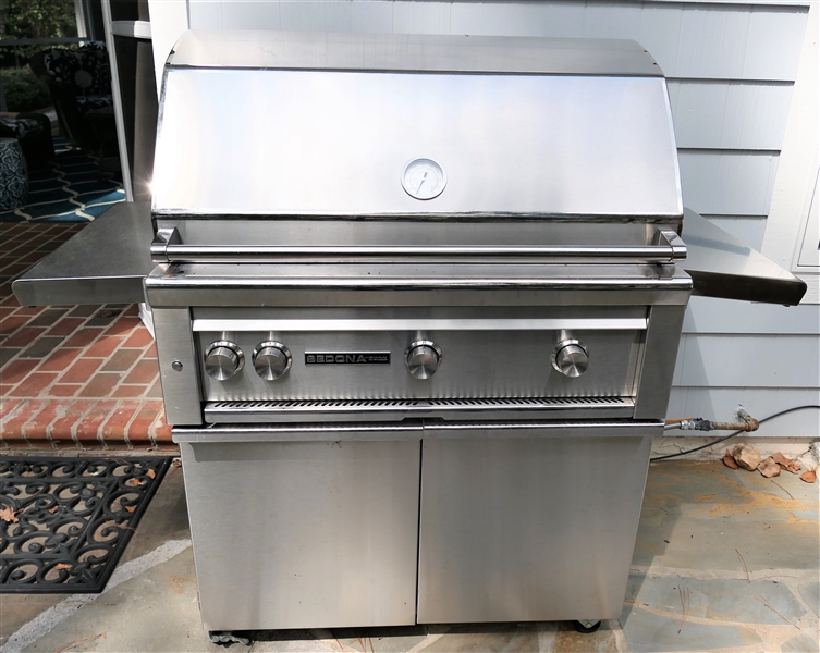 Lynx "Sedona" Gas Grill - Model L600 FR-NG - Purchased in 2017- With Cover - Natural Gas Model 