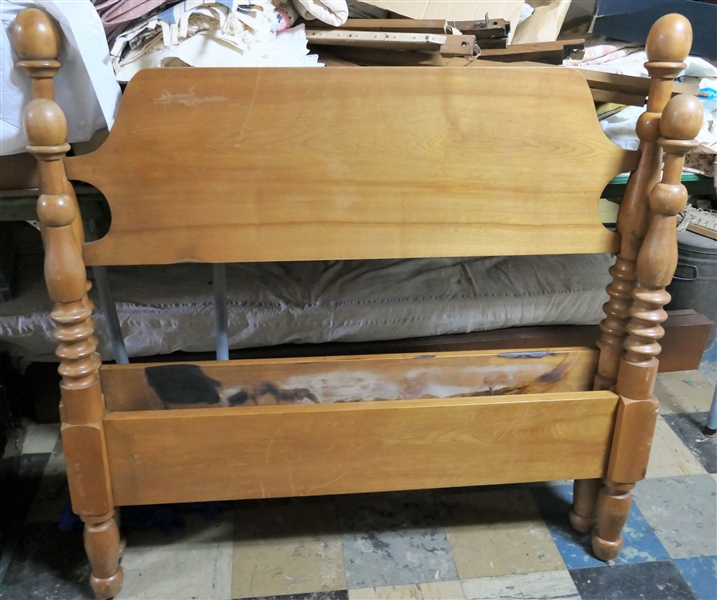 Twin Sized Maple Bed with Acorn Finials -with Wood Rails 