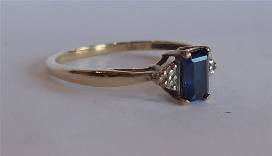 10kt Yellow Gold Ring with Blue Emerald Cut Stone - Size 6 1/2
