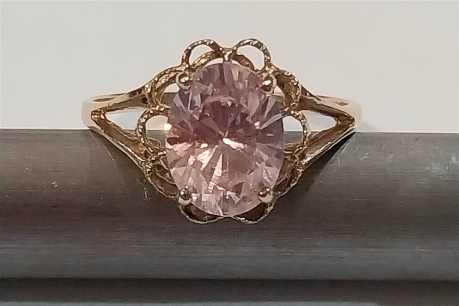 10kt Yellow Gold Ring with Pink CZ Stone Size 6