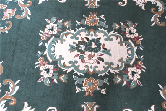 Premium Hunter Green and Cream Machine Made Rug - Measures 7'8 by 10' 7 - Some Wear 