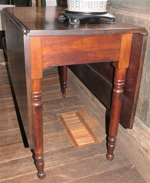 Walnut Sheraton Drop Leaf Table with Dovetailed Drawer - Measures 29 tall 42 1/2 by 18 Each Leaf Measures 18