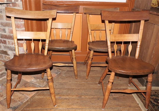 Set of 4 Mixed Wood Plank Bottom Chairs 