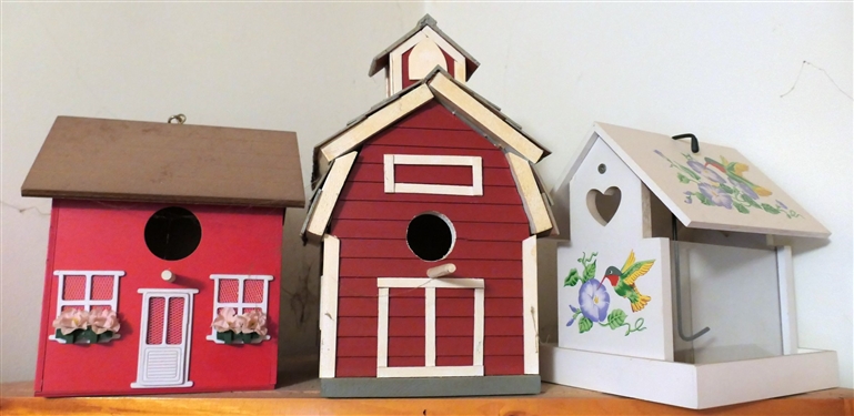 2 Wood Houses and Bird Feeder 