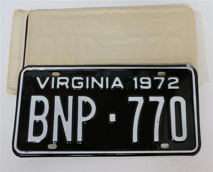 Matching Pair of Mint 1972 Virginia License Tags - Original Paper Sleeves - UNUSED 