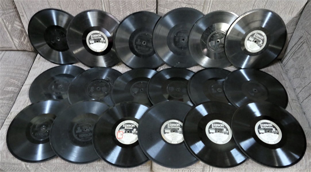 18 Edison Discs and Edison Re-Creation Discs In Good Condition  - Including "Cutie - Melody Fox Trot", "Canzonetta", "A Day in Venice", "Parade of The Wooden Soldiers" "The Makin of the USA"