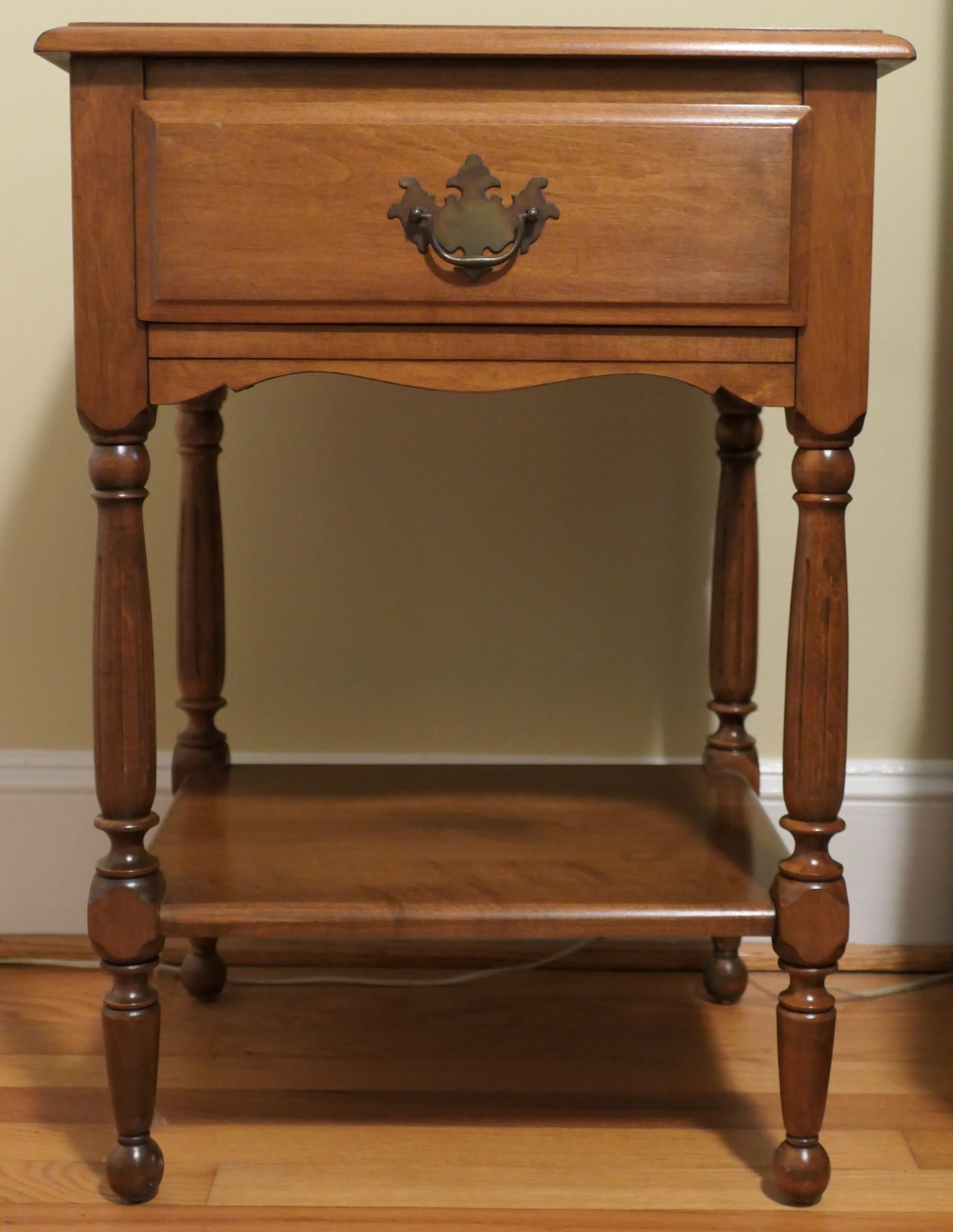 Lot Detail - Sprague Carlton - New Hampshire - Maple Night Stand with ...