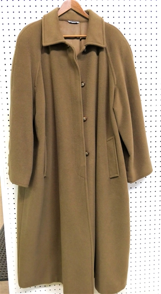 Persona Made in Italy Womens Wool Overcoat - Approximately Size 3X - No Size Tag - Moth Holes In Back 