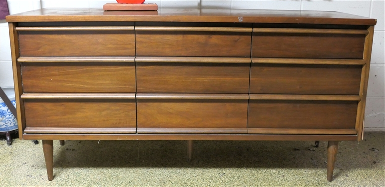 Bassett Furniture  Mid Century - 9 Drawer Dresser - Mahogany Finish - Dovetailed Drawers - Some Damage to Right End - Measures 30 1/2" tall 60" by 18"