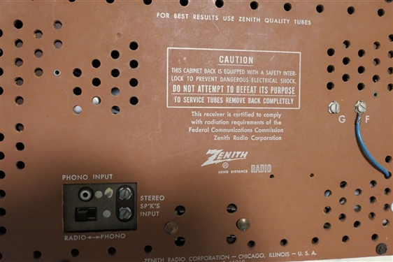 Zenith AM-FM Radio - Chassis 7C05 - Measures - 9 1/4 tall 15 by 9 - Original Sticker on Bottom