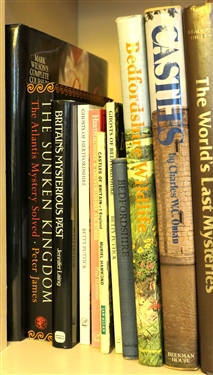 16 Books including The Lake District The Secret Keeper The Convergence American Empire of Liberty The Domesday Book The World's Last Mysteries Castles The Sunken Kingdom...