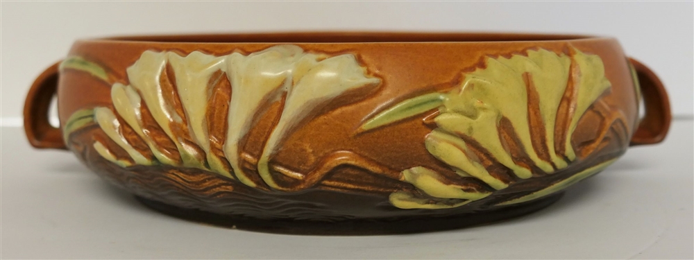 1945 Roseville Freesia Double Handled Console Bowl - Number 465 - 8