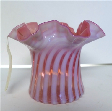 Cranberry Swirl Ruffled Edge Vase - Measures 4 3/4 Tall 6 Across