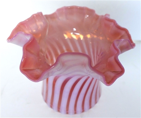 Cranberry Swirl Ruffled Edge Vase - Measures 4 3/4 Tall 6 Across
