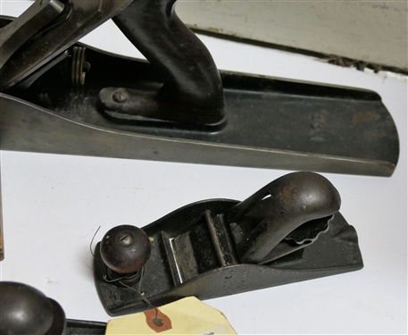 5 Wood Planes including Bailey No. 6, S&S Siegley, American Boy, Auburn Tool Co. No. 105 Nosing Plane, and Tiny Stanley Plane