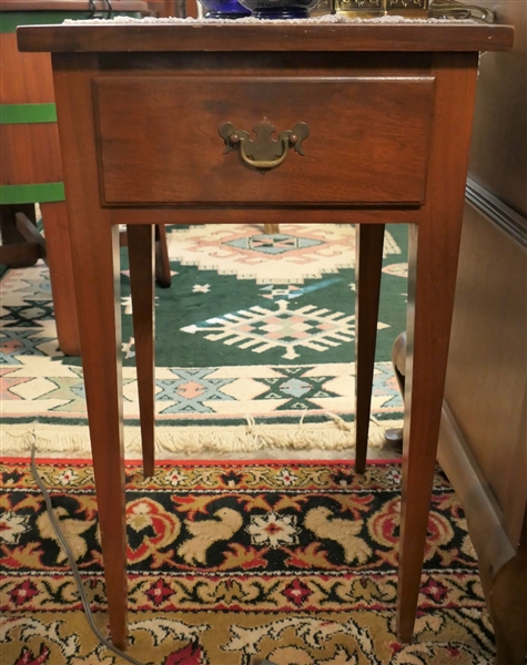 Mahogany Tapered Leg Occasional Table with Dovetailed  Drawer - Measuring - 27 1/2" tall 16" by 16" 