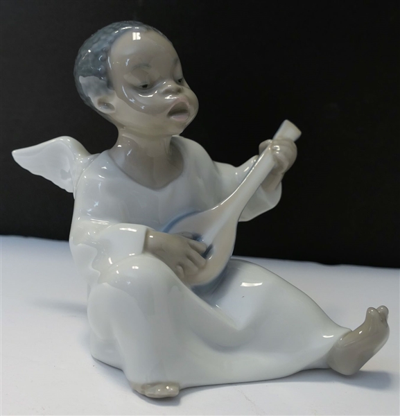 Lladro Angel Musician Figure - Measures 4 1/4" Tall 